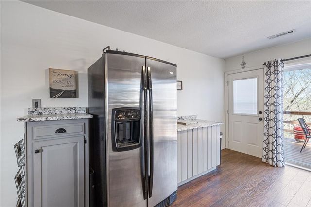 8096 Magnolia Lane, Rogers, AR 72756