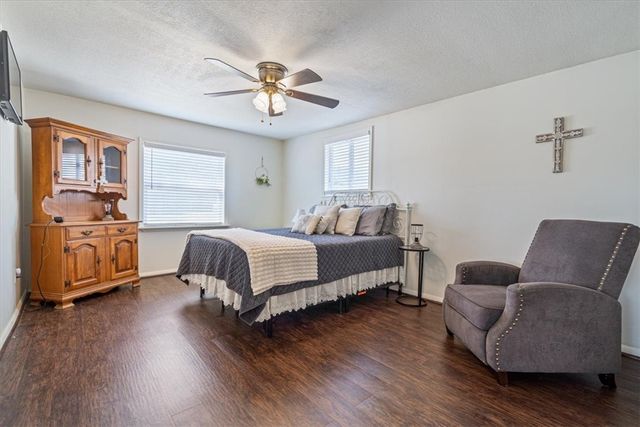 8096 Magnolia Lane, Rogers, AR 72756