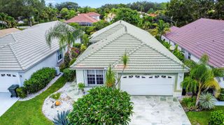 2804 Waters Edge Circle, Greenacres, FL 33413