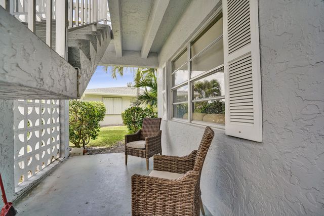 2820 SW 13th Street 101, Delray Beach, FL 33445