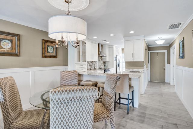 2820 SW 13th Street 101, Delray Beach, FL 33445