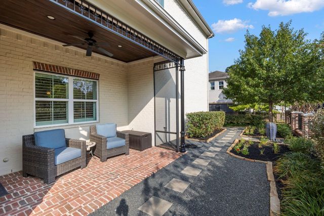 109 Mcgoey Circle, Shenandoah, TX 77384