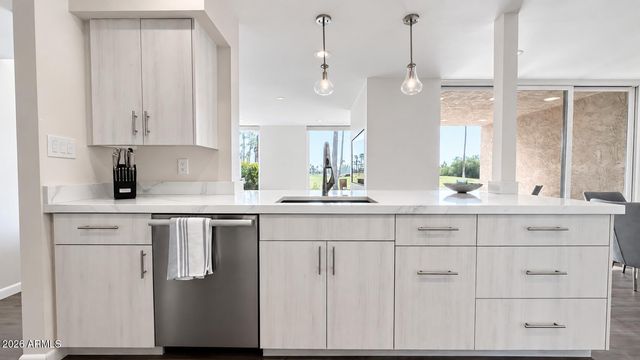 7401 N SCOTTSDALE Road 50, Paradise Valley, AZ 85253