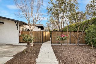 7302 Woodley, Van Nuys (los Angeles), CA 91406