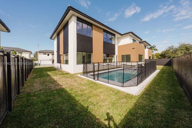 17921 SW 149th Ct, Miami, FL 33187