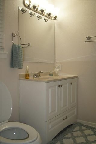 2201 Highcrest Drive, Bedford, TX 76022