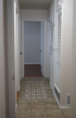 2201 Highcrest Drive, Bedford, TX 76022