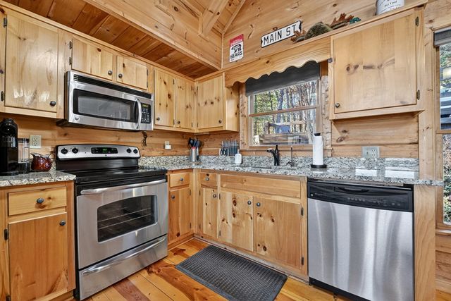 146 Rosiey Lane, Blue Ridge, GA 30513