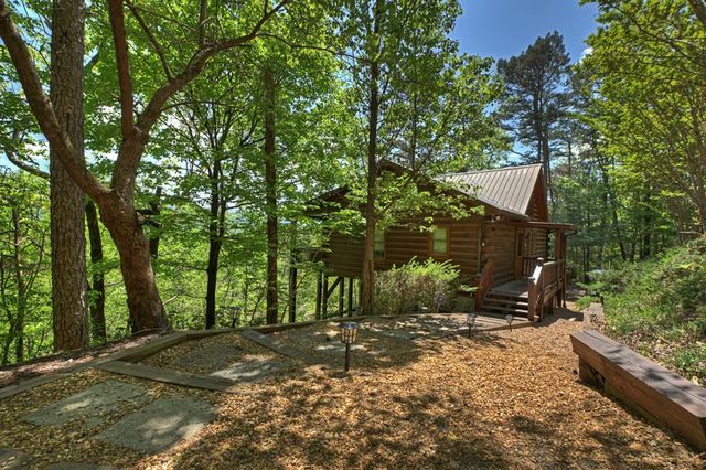 146 Rosiey Lane, Blue Ridge, GA 30513