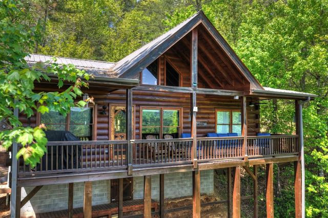146 Rosiey Lane, Blue Ridge, GA 30513
