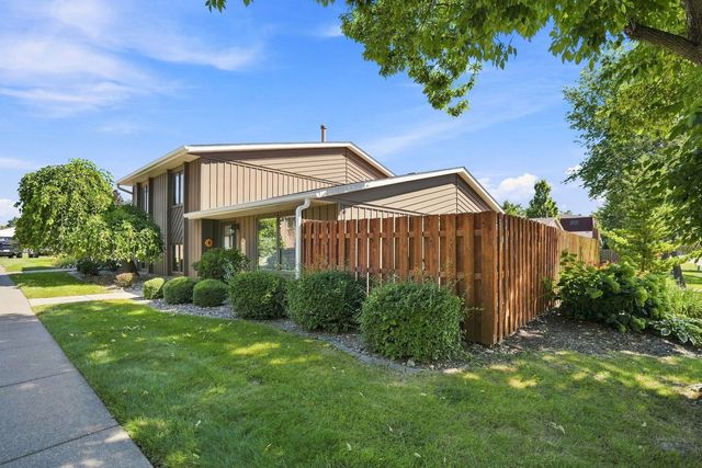 1143 48TH Avenue, East Moline, IL 61244