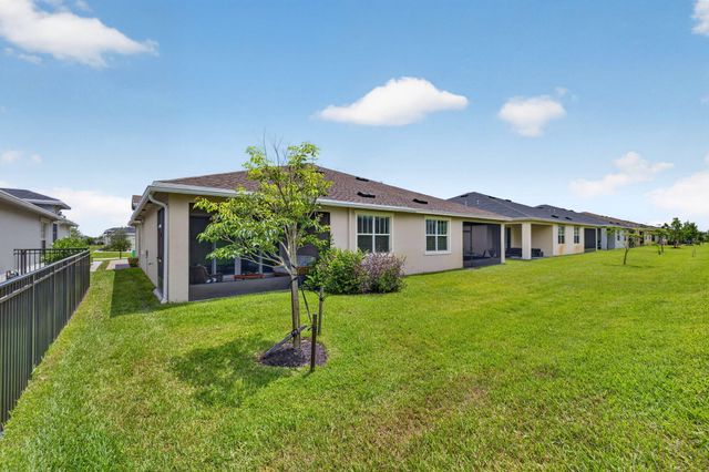 2057 SE Crosswood Way, Port St. Lucie, Port St Lucie, FL 34984