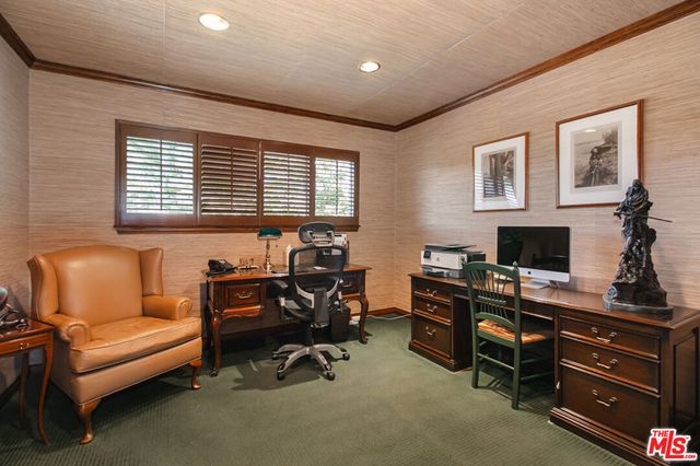 4221 Jubilo Drive, Tarzana, CA 91356