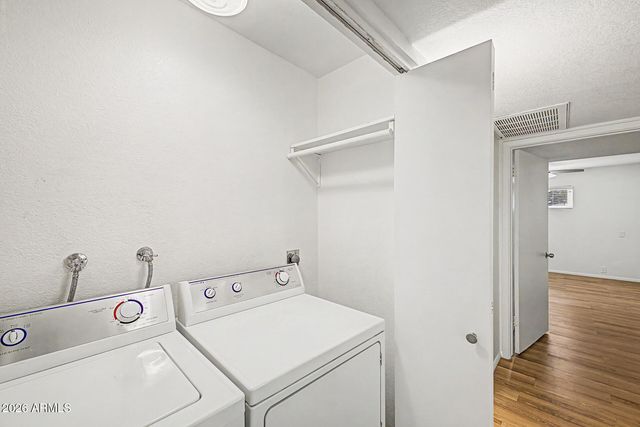 7021 S 43rd Way, Phoenix, AZ 85040