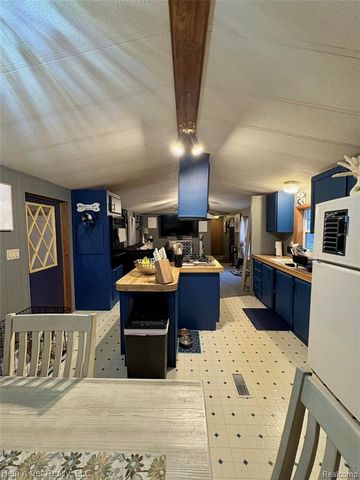 4556 E Free Soil Road, Free Soil, MI 49411