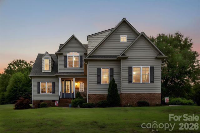 816 Springs Road, Dallas, NC 28034