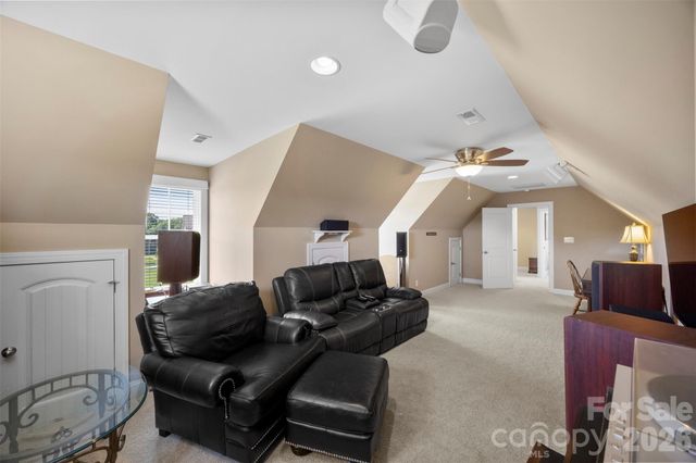 816 Springs Road, Dallas, NC 28034