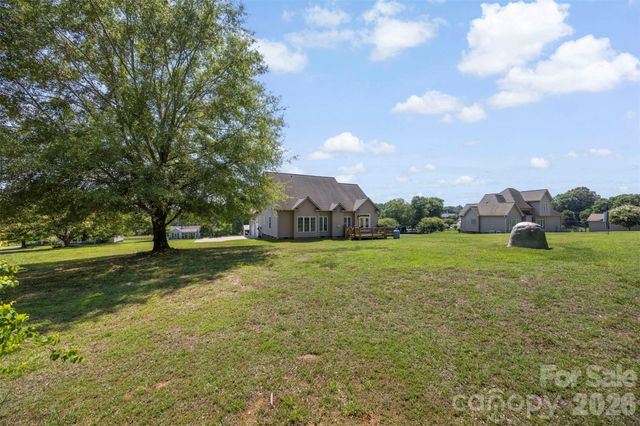 816 Springs Road, Dallas, NC 28034