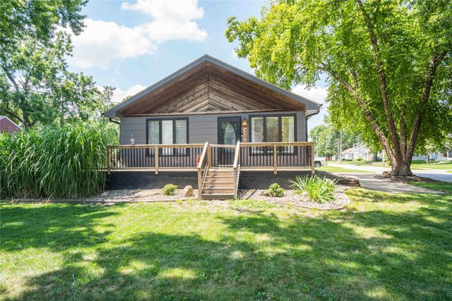 3306 50th Street, Des Moines, IA 50310