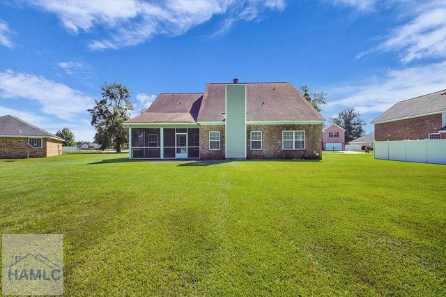 929 Oak Crest Drive, Hinesville, GA 31313