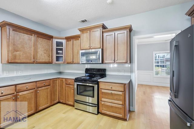 929 Oak Crest Drive, Hinesville, GA 31313