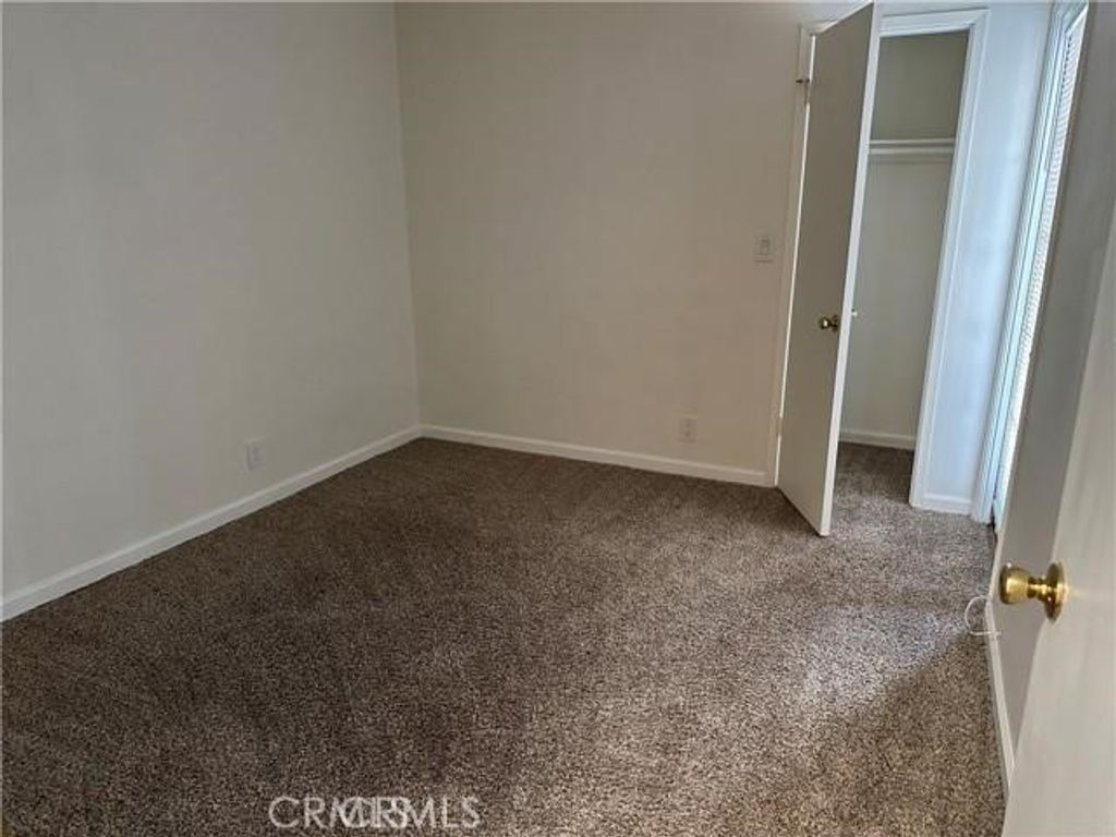 Image 6 of property listing at 3565 Linden Avenue, Long Beach, CA 90807