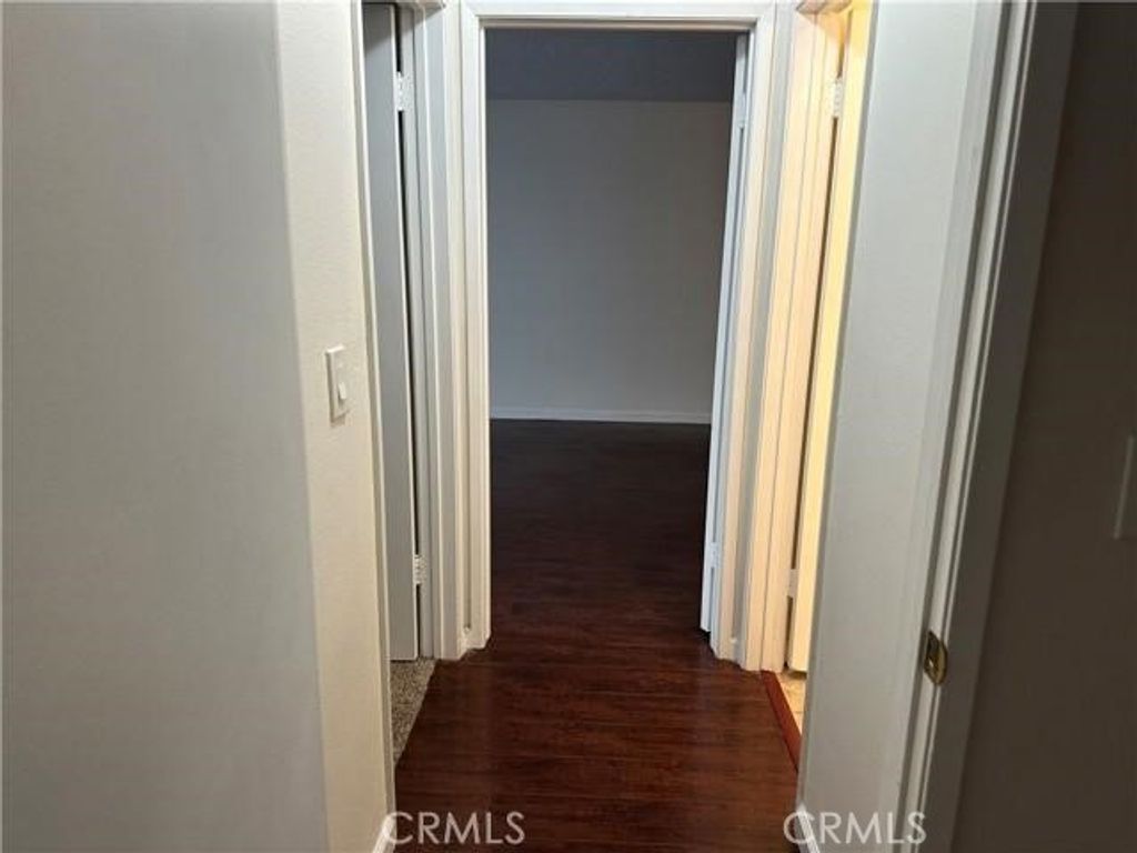 Image 7 of property listing at 3565 Linden Avenue, Long Beach, CA 90807