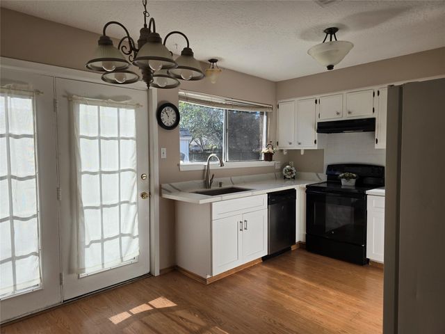 16726 David Glen Drive, Friendswood, TX 77546