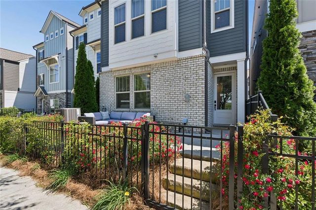 1061 Kirkland Circle, Smyrna, GA 30080