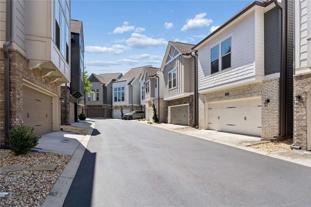 1061 Kirkland Circle, Smyrna, GA 30080