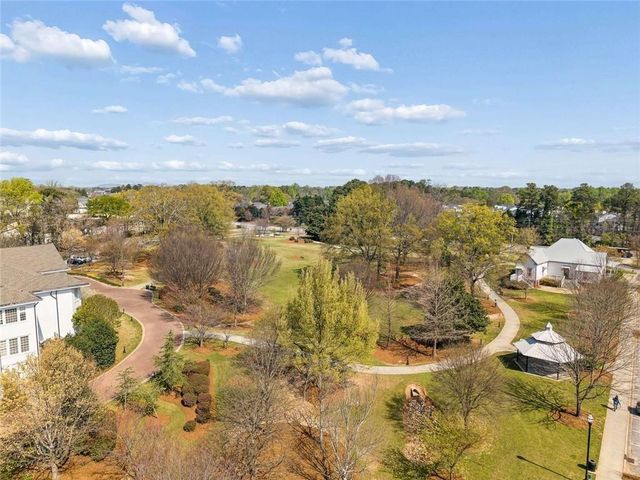 1061 Kirkland Circle, Smyrna, GA 30080