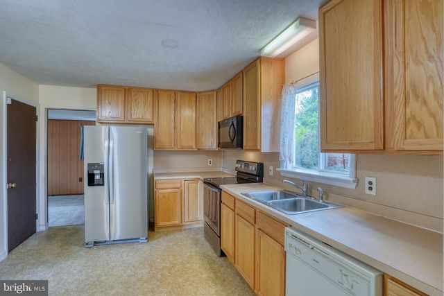 306 ALDER RD, Dover, DE 19904