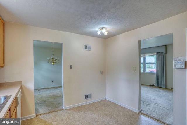 306 ALDER RD, Dover, DE 19904
