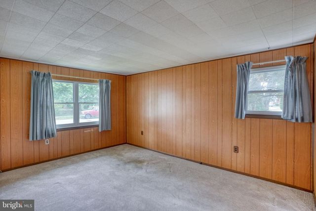 306 ALDER RD, Dover, DE 19904