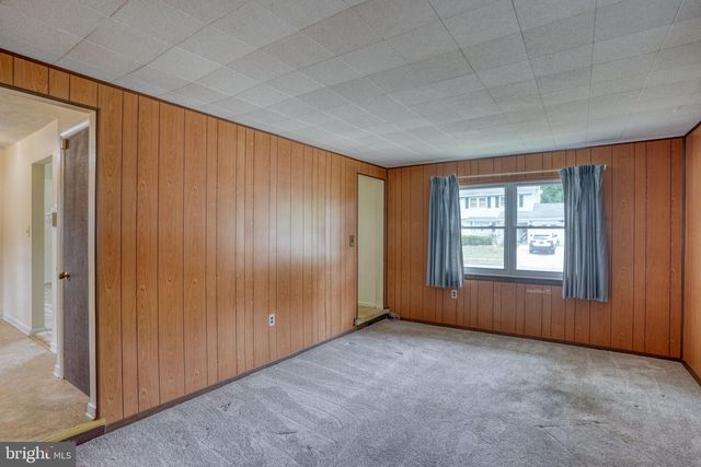 306 ALDER RD, Dover, DE 19904