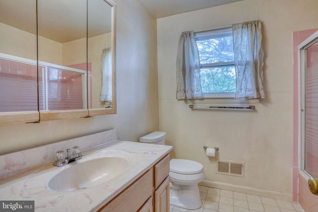 306 ALDER RD, Dover, DE 19904