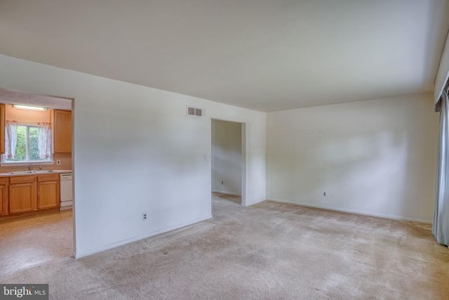 306 ALDER RD, Dover, DE 19904