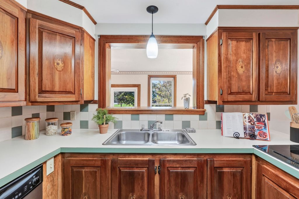 268 Falmouth Road, Falmouth, ME 04105 — photo 5