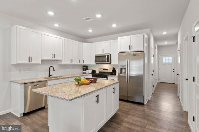 230 HONEY LN, Norristown, PA 19401