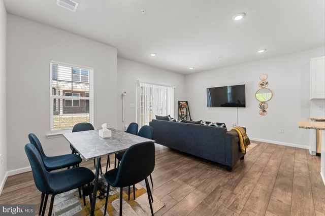 230 HONEY LN, Norristown, PA 19401