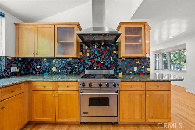 5857 Nagle, Sherman Oaks, CA 91401