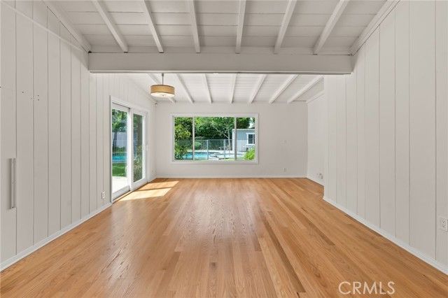 5857 Nagle, Sherman Oaks, CA 91401