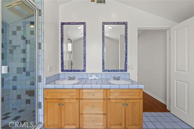 5857 Nagle, Sherman Oaks, CA 91401