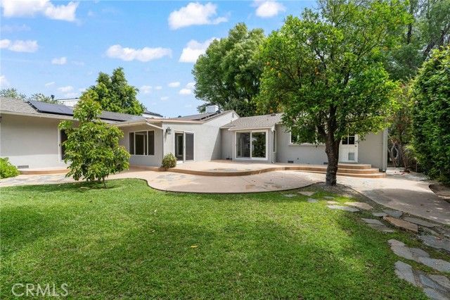 5857 Nagle, Sherman Oaks, CA 91401