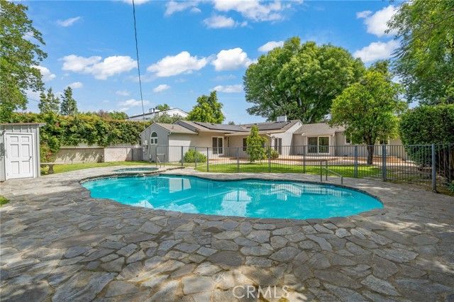 5857 Nagle, Sherman Oaks, CA 91401