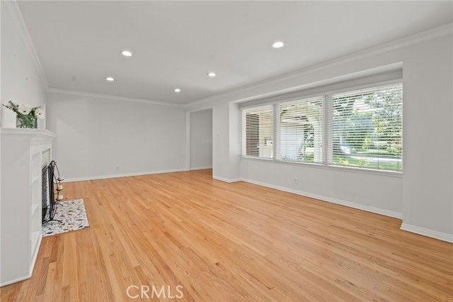 5857 Nagle, Sherman Oaks, CA 91401