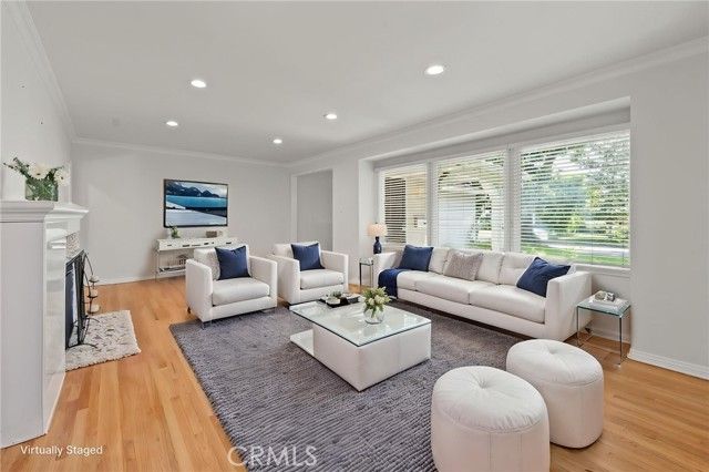 5857 Nagle, Sherman Oaks, CA 91401