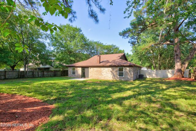 8453 BOYSENBERRY Lane W, Jacksonville, FL 32244
