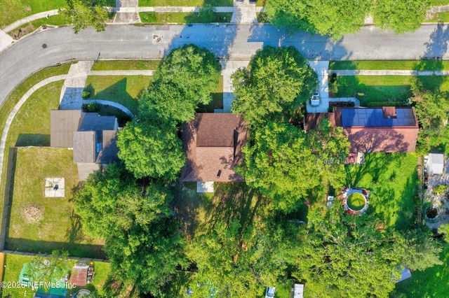 8453 BOYSENBERRY Lane W, Jacksonville, FL 32244