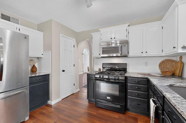 6908 Lamar Avenue NW, Albuquerque, NM 87120